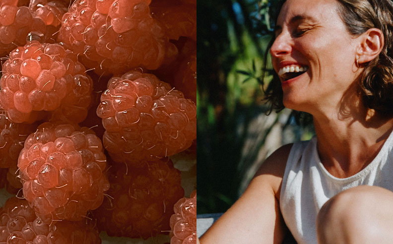 Diptyque du visage radieux d'une femme et de framboises